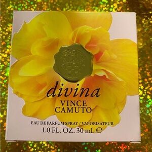 Vince Camuto Divina 1.0oz Eau De Parfum Spray